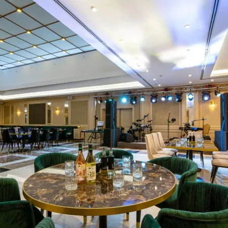 Astoria Grand Hotel