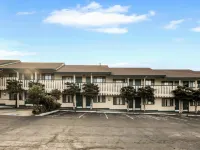 Scottish Fairway Inn Hotels in Monterey