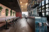 Quai Central Hotels in Roubaix