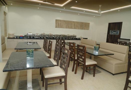 4. 애비뉴 11 프..