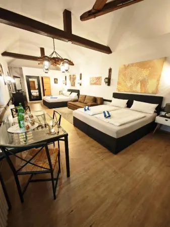 Pension Riverside in Leverkusen Hitdorf am Rhein - Zentral an der A1 Und 59 Отели в г. Леверкузен