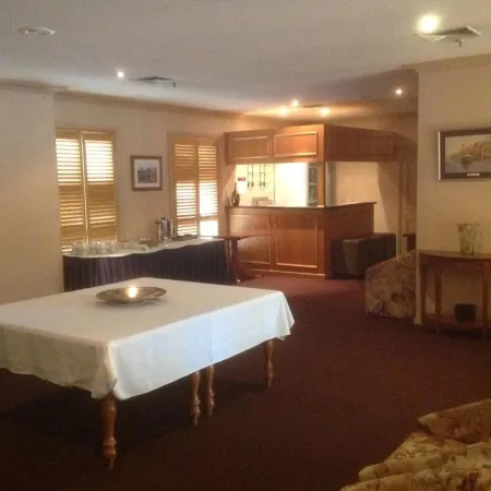 Quality Inn Colonial