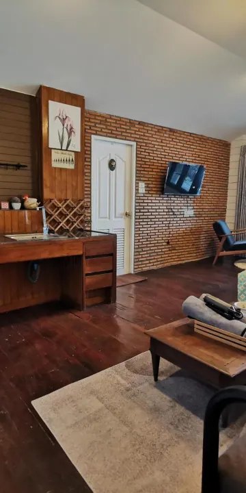 ห้องดีลักซ์ เตียงใหญ่ 1 เตียง