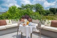 Porta Altinia Suites
