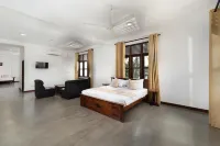 Luminara Sky Lounge with Pool near Ahangama Beach - breakfast