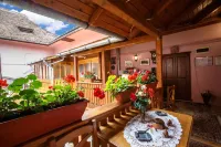 La Teo Pensiune si Pivnita Hotels in Sighișoara