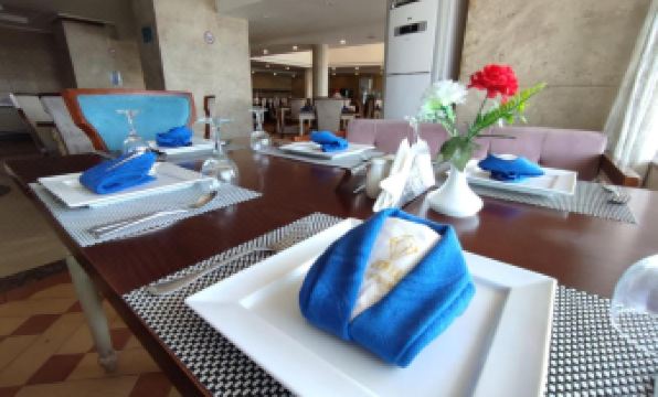 Jewel San Stefano Hotel