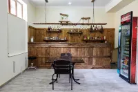 老博爾若米飯店