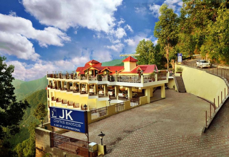 hotel overview picture