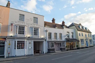 White Horse Hotels in der Nähe von Moot Hall