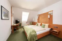 Hotel Bitburger Hof Hotels in Mettendorf