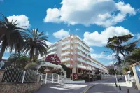 Hotel Guitart Central Park Aqua Resort Hotels near Castell de Sant Joan | Blanes