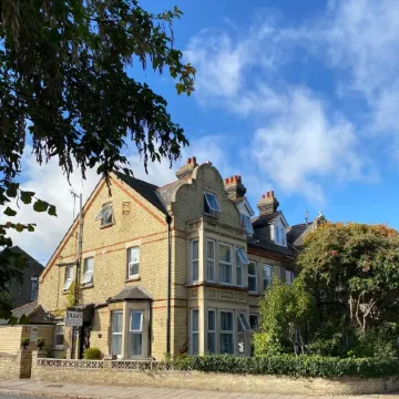 A & B Guest House Cambridge Отели в г. Кембридж