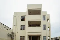 RedDoorz Near Universitas Samratulangi Manado Hotels in 