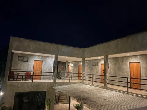 Come Moon Loft Hotel