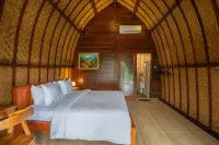Lumbung Seraya Villa Hotels near Warung GITA