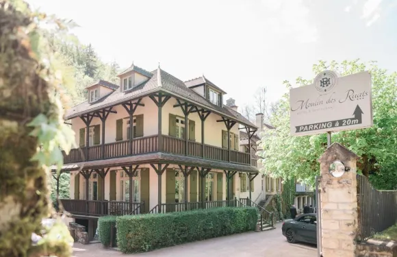 穆蘭魯艾茨旅館