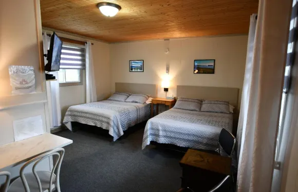 特魯瓦皮斯託勒裏維埃汽車旅館