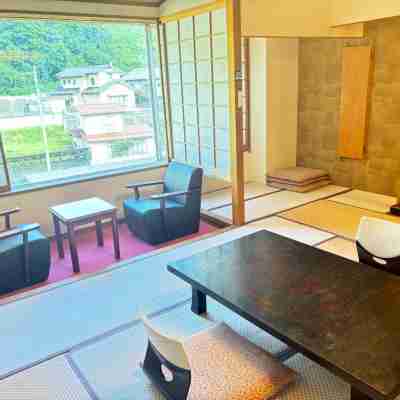 Itoen Hotel Iizakakanouya Rooms