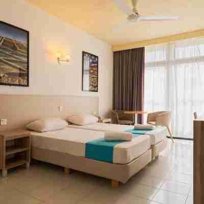 Canifor Hotel Rooms