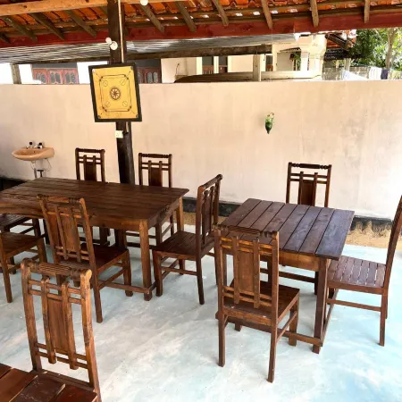 Summer Wave Guesthouse and Kite School