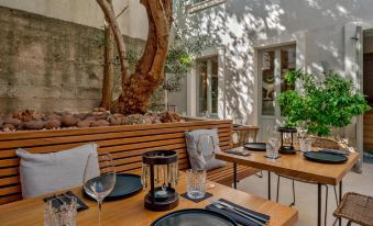 Heritage Hotel 19