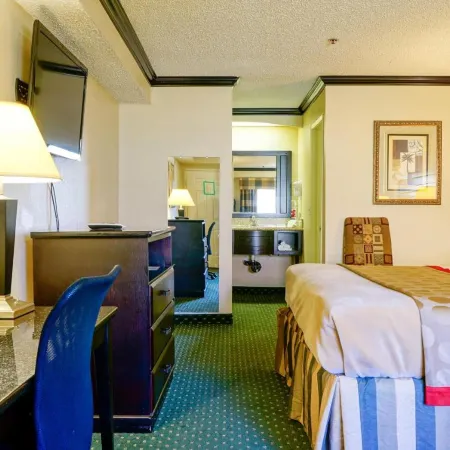 Ramada by Wyndham Ontario