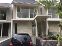 House at Taman Dayu - Bintang 3
