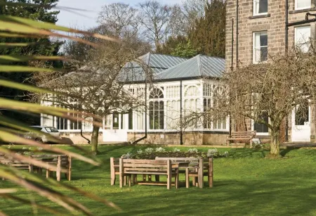 Old Swan Hotel Отели рядом с достопримечательностью «Bils & Rye»