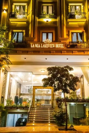 La Mia Lakeview Hotel Отели в г. Phu Dong