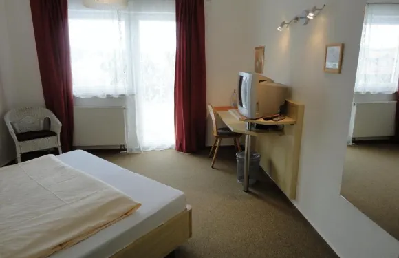 蘭德豪斯霍夫特勞貝酒店