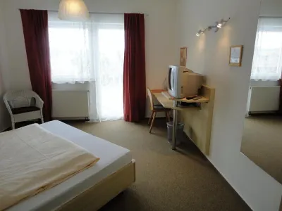 Landgasthof Traube Hotels near Damwildgehege