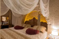 Grand Elite Cave Suites Отели в г. Горем