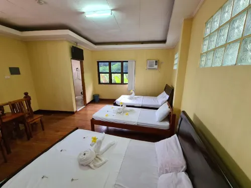 La-Familia Guest House