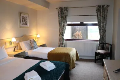 Hillview Lodge Hotels in 