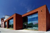 阿雷納飯店薩莫林 住宿飯店