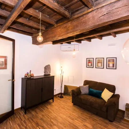Residenze Romanae - Vicolo 22 Отели рядом с достопримечательностью «Улица ди Рипетта»