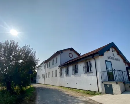 Cascina Mora Bassa Hotels in Vigevano