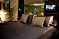 Motel Flamingo فنادق في ماتوسينهوس