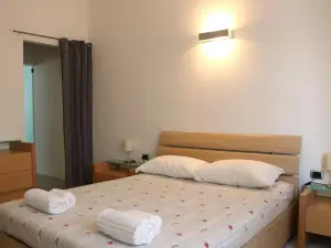 Design Canal Apartment