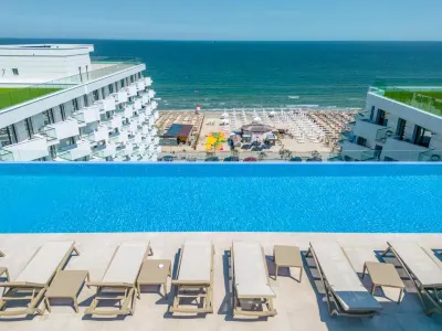 Alezzi Infinity Aparthotel & Spa Hotels near Paradis