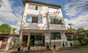 Puerto Azul Sauce - Housity