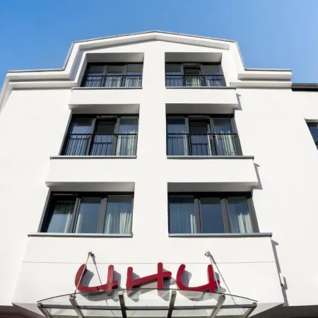 Hotel Uhu Garni - Superior Отели рядом с достопримечательностью «Станция метро Thielenbruch»