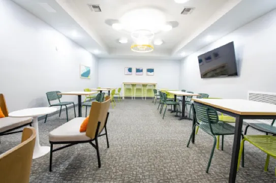 Spark by Hilton Lafayette South