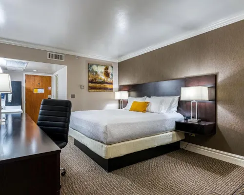 University Inn Hotels in Logan