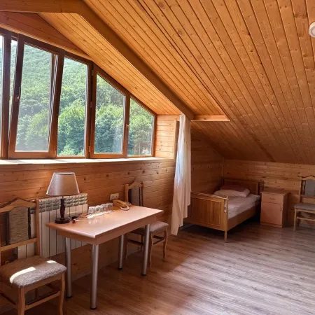 Yeghevnut Hotel