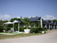 Laydee Resort Hôtels à : Amphoe Pathio