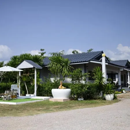 Laydee Resort