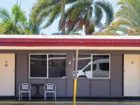 Shell Motel (Pearly Shell Motel) Hotels in Bowen