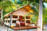 Barefoot Manta Island Resort Hotels in 